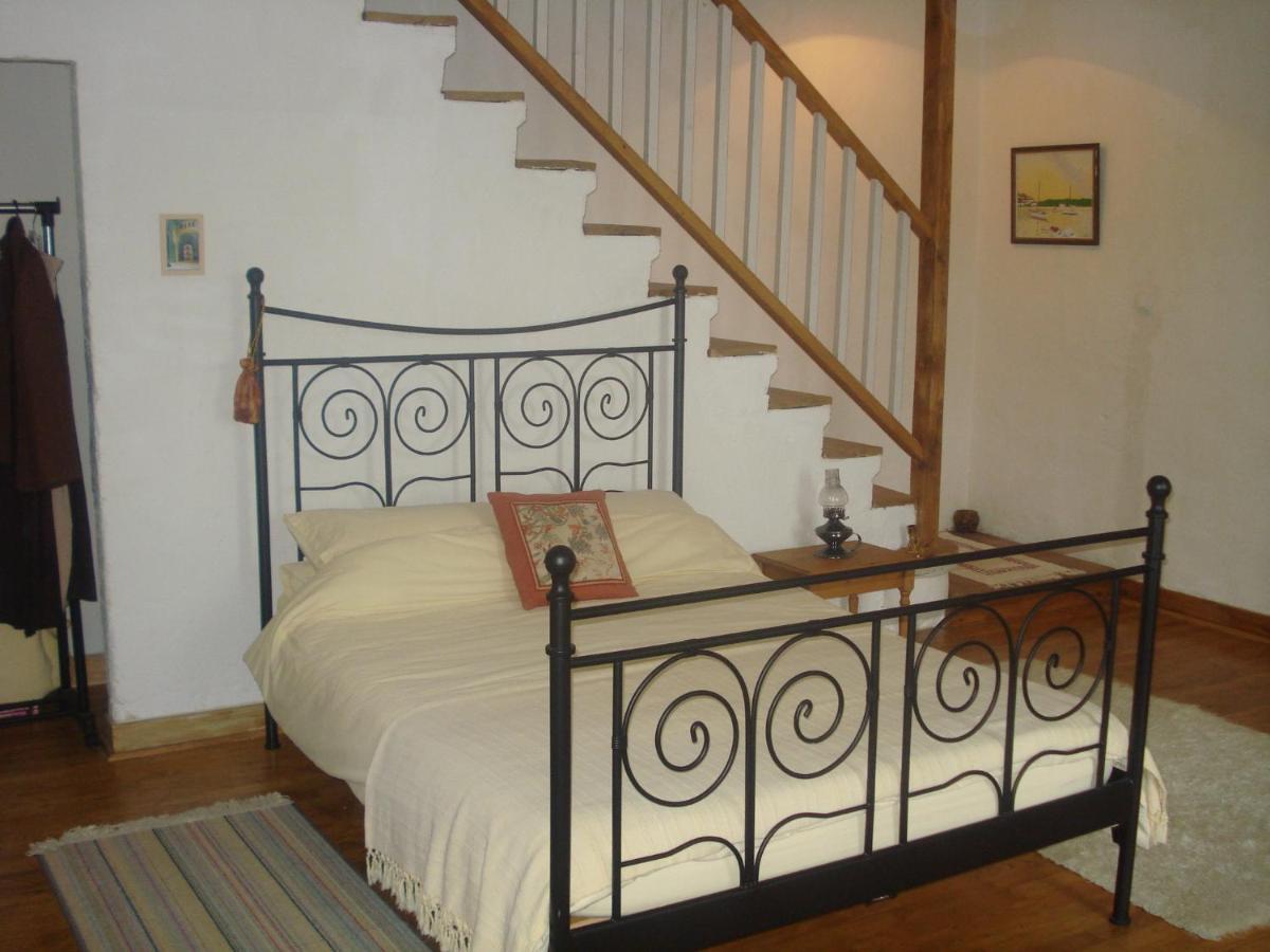 Romantic Gite Nr St Emilion With Private Pool And Views To Die For Pujols  Exterior photo