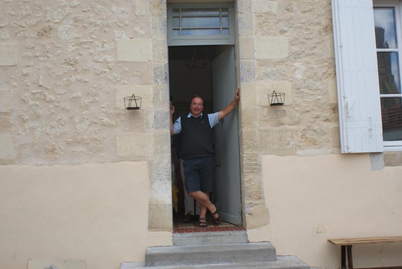 Romantic Gite Nr St Emilion With Private Pool And Views To Die For Pujols  Exterior photo
